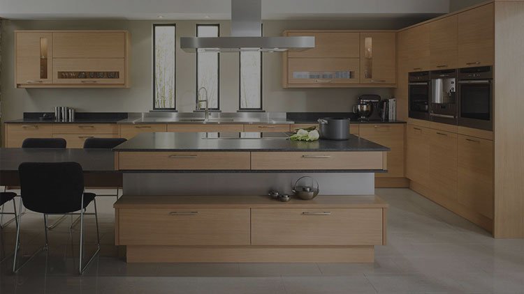 Ahşap kapı modelleri İzmir - Dayanıklı ve doğal tasarımlar.