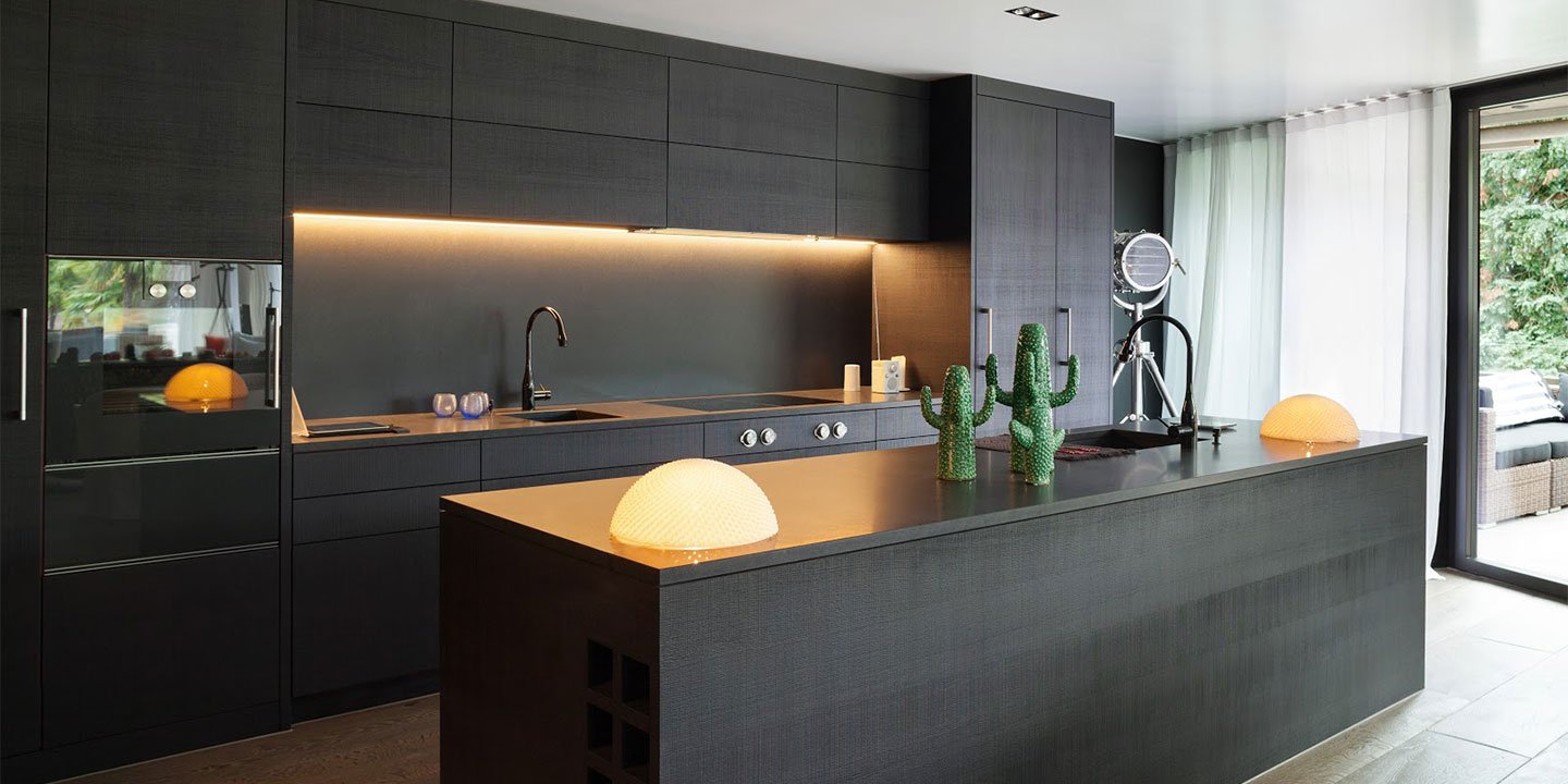 Klasik kapı tasarımları İzmir - Zarif ve estetik çözümler.